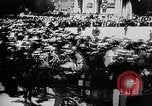Image Affiche annonçant la mobilisation Berlin Allemagne, 1914, de la seconde 27 séquences d'archives historiques vidéo 65675067821