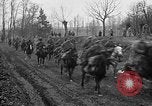 Immagine di Cavalleria russa dimostrando una carica Przemysl Galizia Austria, 1914, secondo 28 filmato di repertorio 65675067824