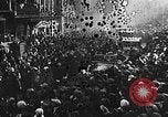 Image le Roi Albert Ier et de la Reine Elisabeth défilé d'examen des troupes belges Bruxelles Belgique, 1919, de la seconde 29 séquences d'archives historiques vidéo 65675067825