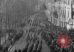 Image le Roi Albert Ier et de la Reine Elisabeth défilé d'examen des troupes belges Bruxelles Belgique, 1919, de la seconde 55 séquences d'archives historiques vidéo 65675067825