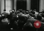 Immagine di Conferenza stampa Washington DC USA, 1955, secondo 20 filmato di repertorio 65675067830