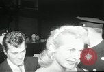 Standbild film Premier Boston Massachusetts USA, 1955, aus Sekunde 27 historischem Filmmaterial Videoclip 65675067832