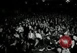Standbild film Premier Boston Massachusetts USA, 1955, aus Sekunde 30 historischem Filmmaterial Videoclip 65675067832