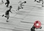 Standbild Basketball match New York United States USA, 1955, aus Sekunde 36 historischem Filmmaterial Videoclip 65675067834