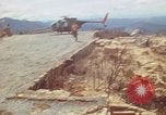 Standbild Die Schlacht von Fire Support Base Ripcord South Vietnam, 1970, aus Sekunde 18 historischem Filmmaterial Videoclip 65675067835