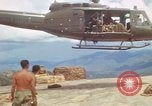 Standbild Die Schlacht von Fire Support Base Ripcord South Vietnam, 1970, aus Sekunde 32 historischem Filmmaterial Videoclip 65675067835