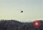 Standbild 101st Airborne Division A Shau Tal Vietnam, 1970, aus Sekunde 12 historischem Filmmaterial Videoclip 65675067847