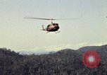 Standbild 101st Airborne Division A Shau Tal Vietnam, 1970, aus Sekunde 14 historischem Filmmaterial Videoclip 65675067847