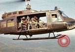 Standbild 101st Airborne Division A Shau Tal Vietnam, 1970, aus Sekunde 27 historischem Filmmaterial Videoclip 65675067847