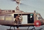 Standbild 101st Airborne Division A Shau Tal Vietnam, 1970, aus Sekunde 62 historischem Filmmaterial Videoclip 65675067847