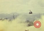 Standbild 101st Airborne Division A Shau Tal Vietnam, 1971, aus Sekunde 49 historischem Filmmaterial Videoclip 65675067848