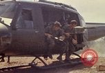 Standbild 101st Airborne Division A Shau Tal Vietnam, 1971, aus Sekunde 62 historischem Filmmaterial Videoclip 65675067848