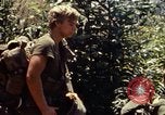 Immagine di 101ª Divisione aviotrasportata Il Vietnam, 1971, secondo 28 filmato di repertorio 65675067849