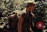 Immagine di 101ª Divisione aviotrasportata Il Vietnam, 1971, secondo 34 filmato di repertorio 65675067849
