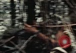 Standbild 101st Airborne Division Vietnam, 1971, aus Sekunde 32 historischem Filmmaterial Videoclip 65675067855