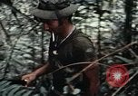 Standbild 101st Airborne Division Vietnam, 1971, aus Sekunde 42 historischem Filmmaterial Videoclip 65675067855