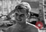 Image des prisonniers de guerre de Leyte aux Philippines, 1945, de la seconde 56 séquences d'archives historiques vidéo 65675067861