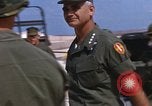 Standbild William Westmoreland Vietnam, 1967, aus Sekunde 19 historischem Filmmaterial Videoclip 65675067877