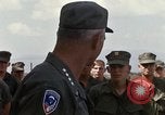 Standbild William Westmoreland Vietnam, 1967, aus Sekunde 37 historischem Filmmaterial Videoclip 65675067877