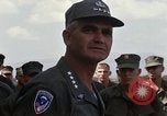Standbild William Westmoreland Vietnam, 1967, aus Sekunde 50 historischem Filmmaterial Videoclip 65675067877