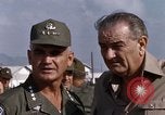 Standbild Lyndon Baines Johnson Vietnam, 1967, aus Sekunde 30 historischem Filmmaterial Videoclip 65675067879