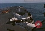 Image États-Unis 7e Flotte activités de transporteur sud de la mer de Chine du Sud, 1965, de la seconde 6 séquences d'archives historiques vidéo 65675067881