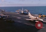 Image États-Unis 7e Flotte activités de transporteur sud de la mer de Chine du Sud, 1965, de la seconde 22 séquences d'archives historiques vidéo 65675067881
