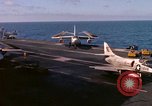 Image États-Unis 7e Flotte activités de transporteur sud de la mer de Chine du Sud, 1965, de la seconde 23 séquences d'archives historiques vidéo 65675067881
