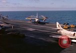 Image États-Unis 7e Flotte activités de transporteur sud de la mer de Chine du Sud, 1965, de la seconde 24 séquences d'archives historiques vidéo 65675067881