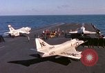 Image États-Unis 7e Flotte activités de transporteur sud de la mer de Chine du Sud, 1965, de la seconde 28 séquences d'archives historiques vidéo 65675067881