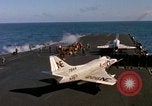Image États-Unis 7e Flotte activités de transporteur sud de la mer de Chine du Sud, 1965, de la seconde 38 séquences d'archives historiques vidéo 65675067881