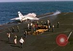 Image États-Unis 7e Flotte activités de transporteur sud de la mer de Chine du Sud, 1965, de la seconde 52 séquences d'archives historiques vidéo 65675067881
