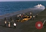 Image États-Unis 7e Flotte activités de transporteur sud de la mer de Chine du Sud, 1965, de la seconde 53 séquences d'archives historiques vidéo 65675067881