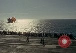 Image États-Unis 7e Flotte activités de transporteur sud de la mer de Chine du Sud, 1965, de la seconde 58 séquences d'archives historiques vidéo 65675067881