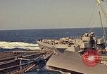 Image États-Unis 7e Flotte sud de la mer de Chine du Sud, 1965, de la seconde 28 séquences d'archives historiques vidéo 65675067892