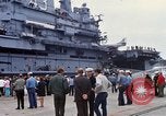 Immagine di I marinai americani San Francisco Bay California USA, 1968, secondo 6 filmato di repertorio 65675067894