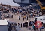 Immagine di I marinai americani San Francisco Bay California USA, 1968, secondo 38 filmato di repertorio 65675067894