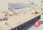 Standbild amerikanische Matrosen San Francisco Bay California USA, 1968, aus Sekunde 1 historischem Filmmaterial Videoclip 65675067895
