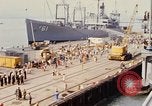 Standbild amerikanische Matrosen San Francisco Bay California USA, 1968, aus Sekunde 7 historischem Filmmaterial Videoclip 65675067895