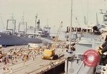 Standbild amerikanische Matrosen San Francisco Bay California USA, 1968, aus Sekunde 9 historischem Filmmaterial Videoclip 65675067895