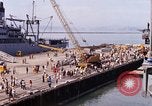 Standbild amerikanische Matrosen San Francisco Bay California USA, 1968, aus Sekunde 20 historischem Filmmaterial Videoclip 65675067895
