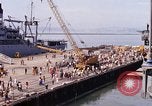Standbild amerikanische Matrosen San Francisco Bay California USA, 1968, aus Sekunde 21 historischem Filmmaterial Videoclip 65675067895
