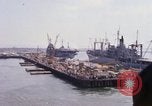 Standbild amerikanische Matrosen San Francisco Bay California USA, 1968, aus Sekunde 38 historischem Filmmaterial Videoclip 65675067895