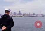 Standbild amerikanische Matrosen San Francisco Bay California USA, 1968, aus Sekunde 43 historischem Filmmaterial Videoclip 65675067895