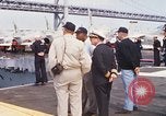 Standbild amerikanische Matrosen San Francisco Bay California USA, 1968, aus Sekunde 55 historischem Filmmaterial Videoclip 65675067895