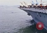 Standbild amerikanische Matrosen San Francisco Bay California USA, 1968, aus Sekunde 58 historischem Filmmaterial Videoclip 65675067895