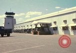 Immagine di Gli edifici delle operazioni Il Vietnam, 1970, secondo 22 filmato di repertorio 65675067902