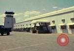 Immagine di Gli edifici delle operazioni Il Vietnam, 1970, secondo 41 filmato di repertorio 65675067902