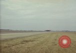 Immagine di AC-119K Stinger aeromobili in fase di decollo sulle missioni di formazione Ohio USA, 1969, secondo 8 filmato di repertorio 65675067908