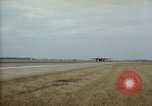 Immagine di AC-119K Stinger aeromobili in fase di decollo sulle missioni di formazione Ohio USA, 1969, secondo 11 filmato di repertorio 65675067908
